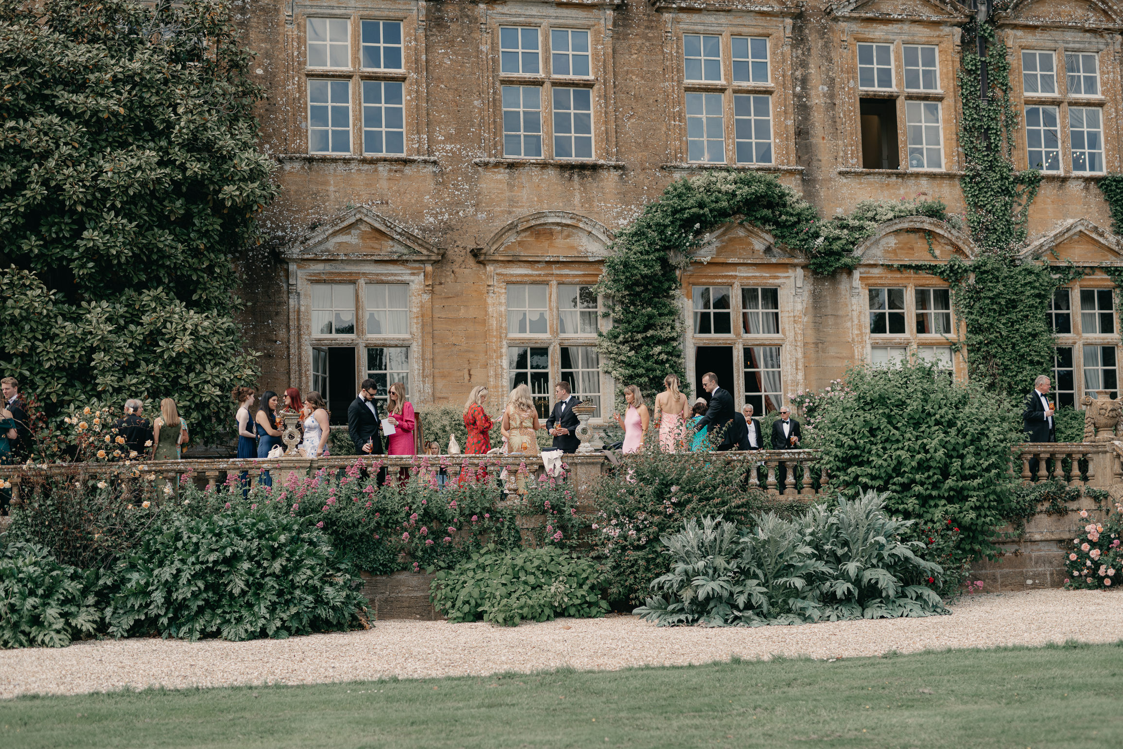 Brympton House wedding, brympton house wedding photography, somerset wedding photographer