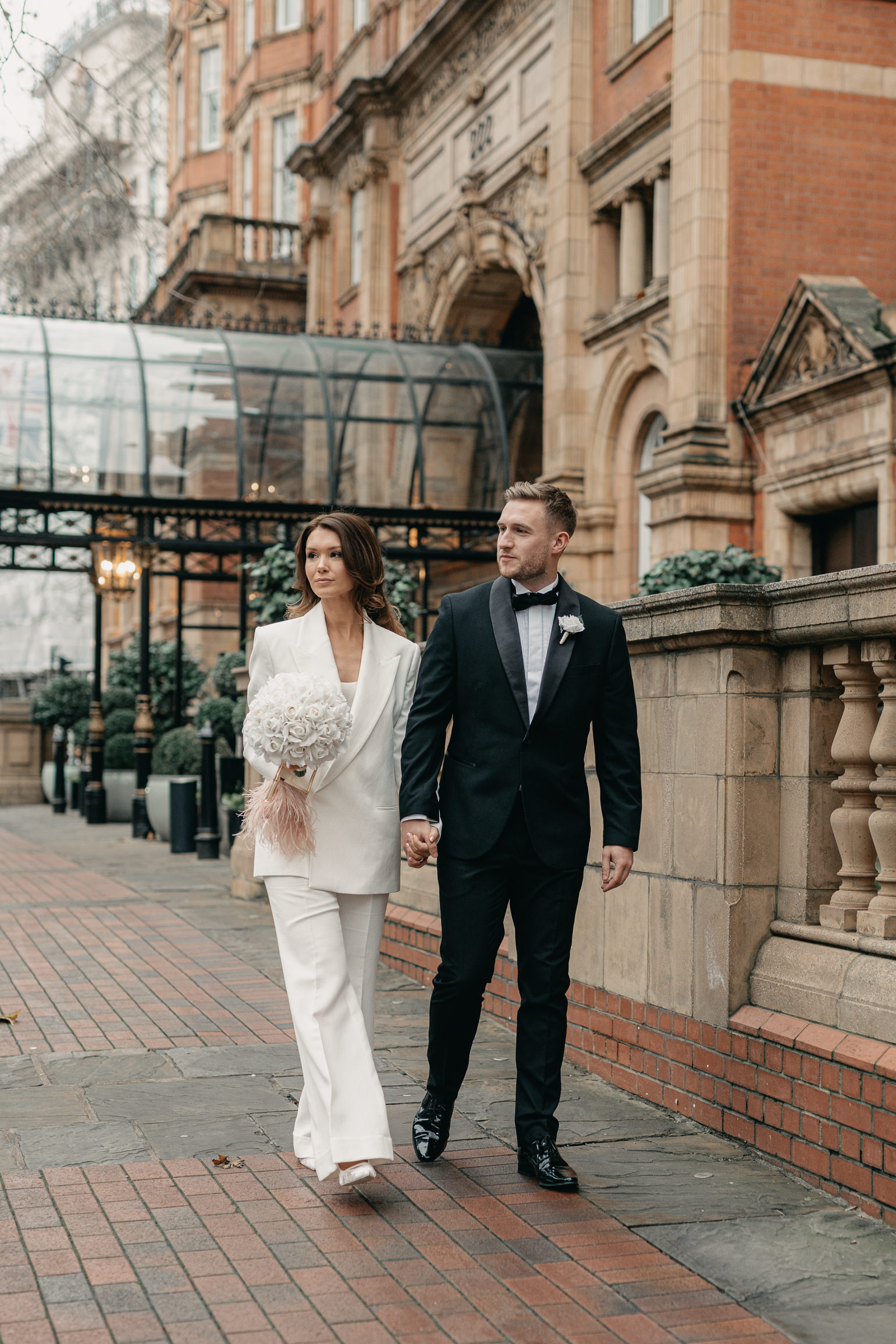 wedding photos at Landmark London hotel for London town hall wedding, london wedding photographer